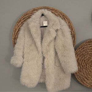 Light Beige Casual Women's Oversized Faux Fur Coat